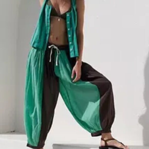 Free People Pants - Free People Coconut Pants Pull-on Drawstring Pocket Balloon XS